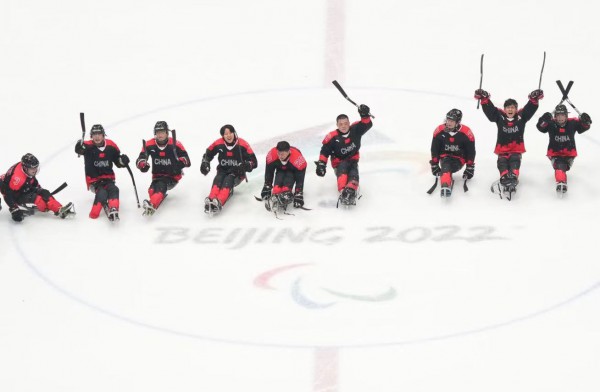 中国队晋级北京冬残奥会冰球半决赛