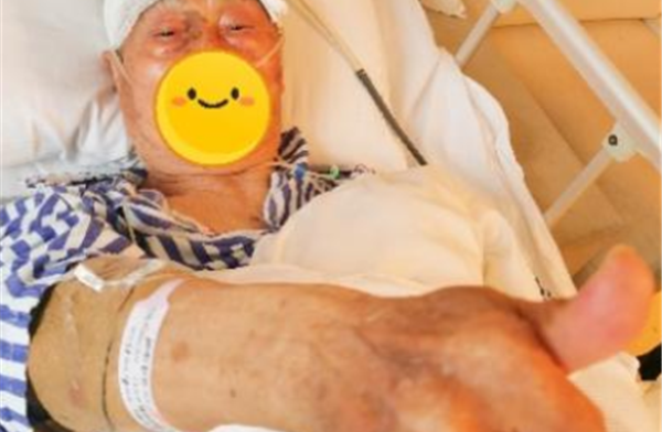 83岁老人突陷昏迷，康雅医院成功救治